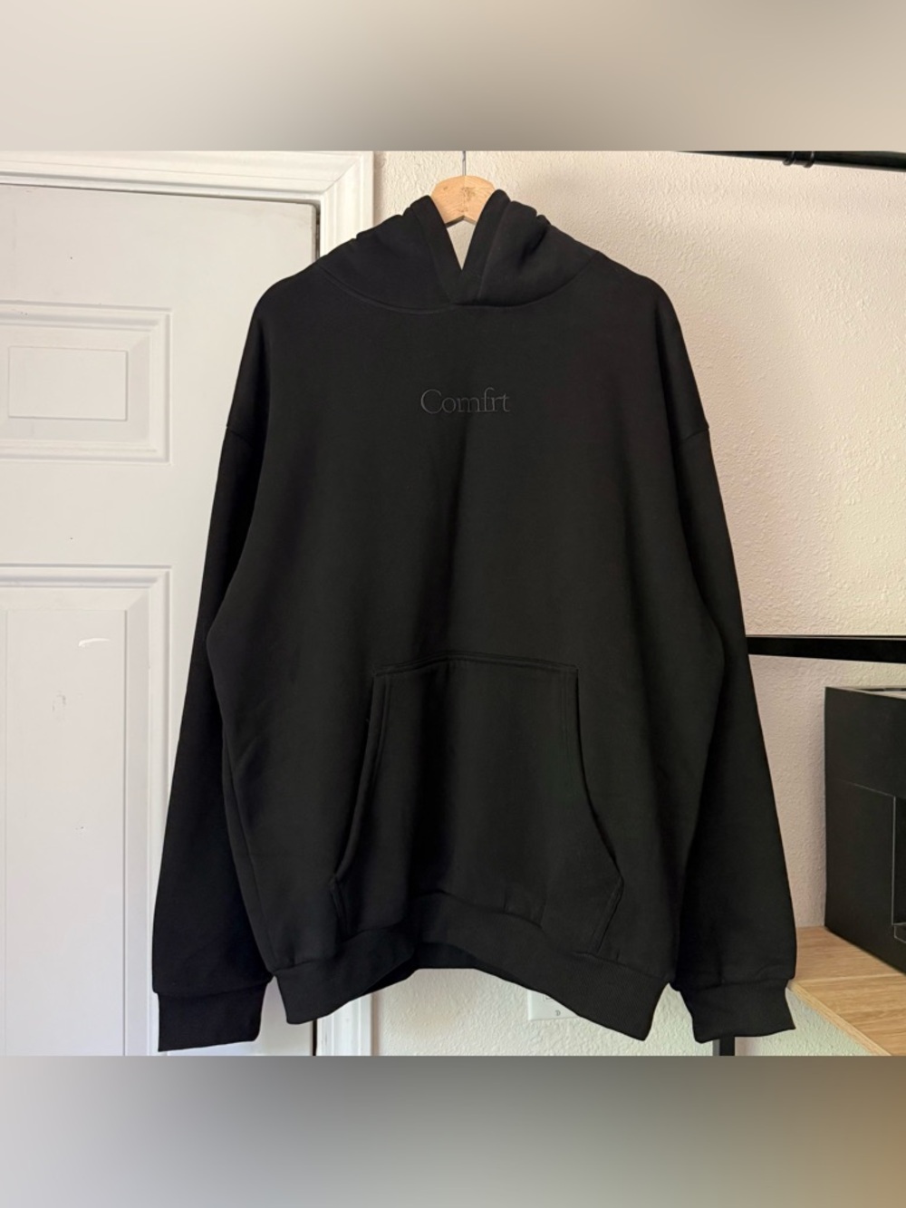 COMFRT Black cotton blend fleece knit kangaroo lounge pullover hoodie sweater
